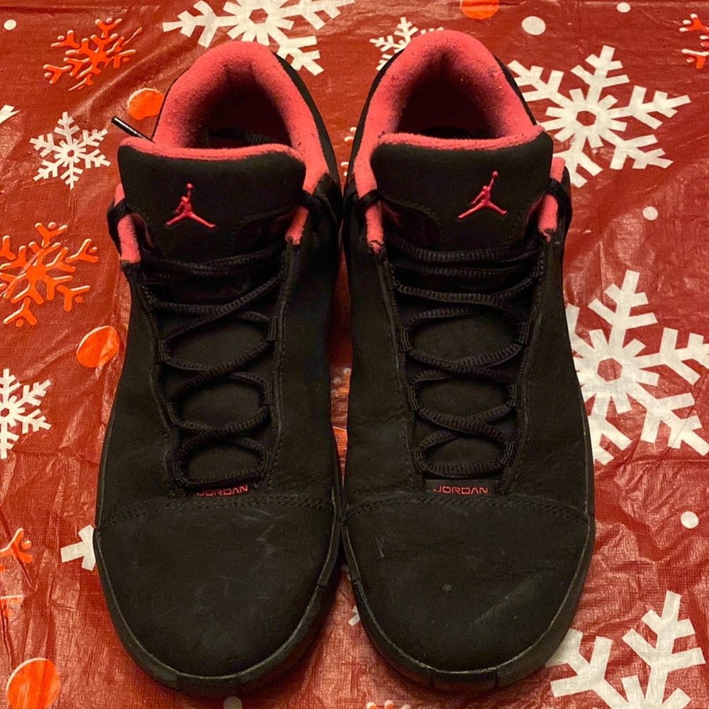 Jordan’s pink and black